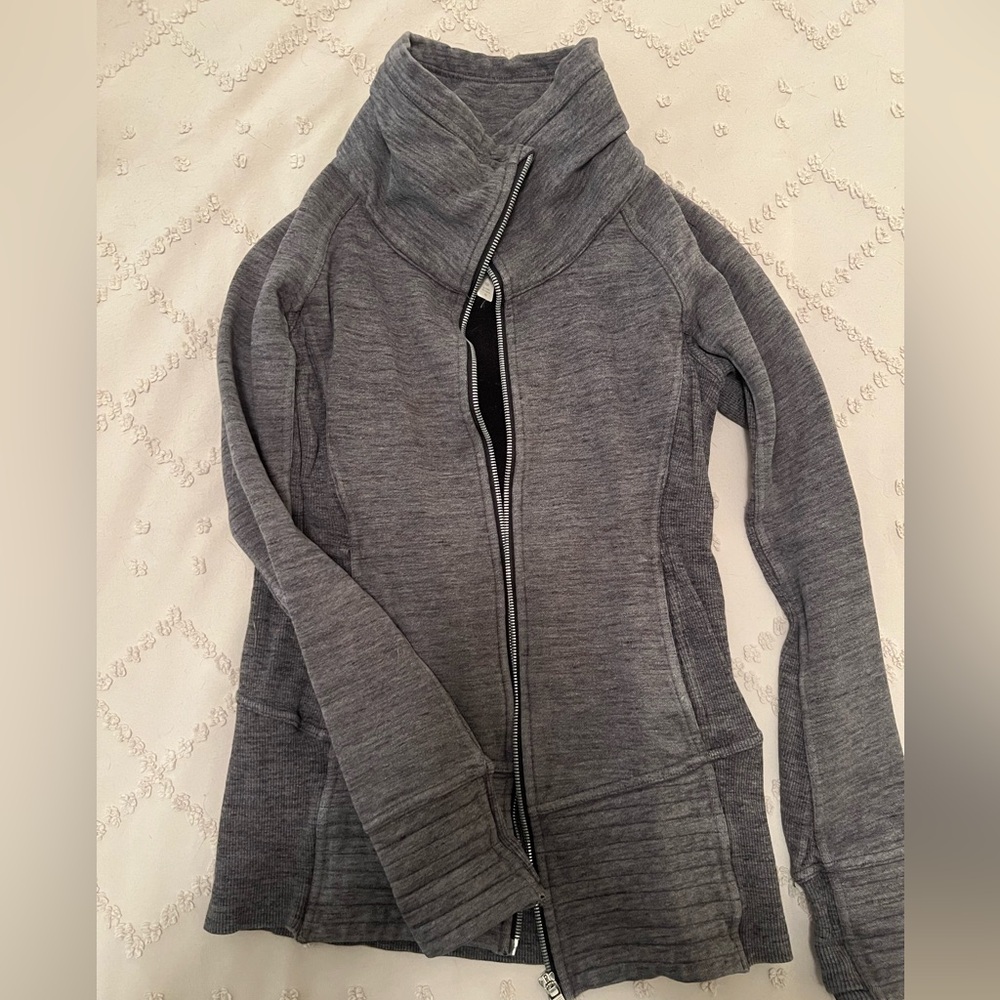 Lulu Lemon Women’s Zip Up Jacket